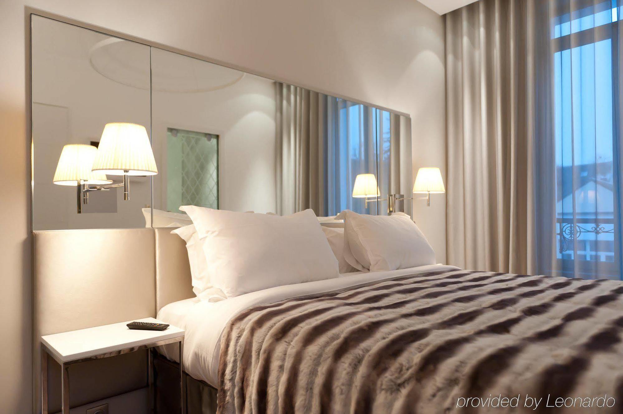 Le Cesar Hotel Провен Екстер'єр фото